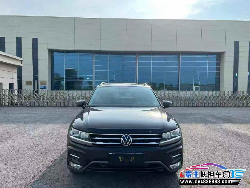 抵押车出售21年大众途观L轿车