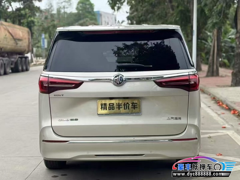 22年别克GL8轿车抵押车出售