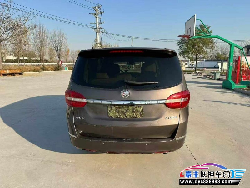 15年别克GL8轿车抵押车出售