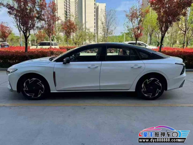23年红旗H6轿车抵押车出售