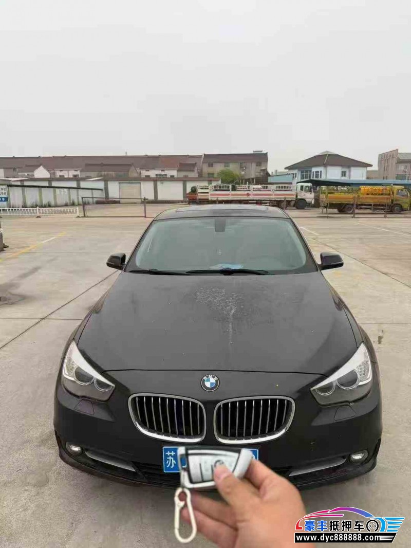 抵押车出售16年宝马5系轿车