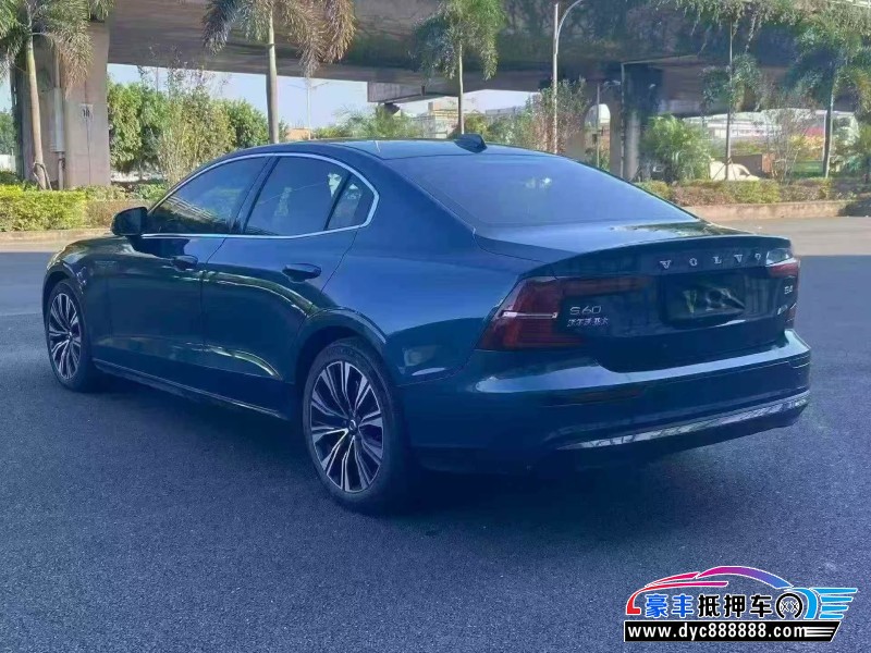 24年沃尔沃S60轿车抵押车出售