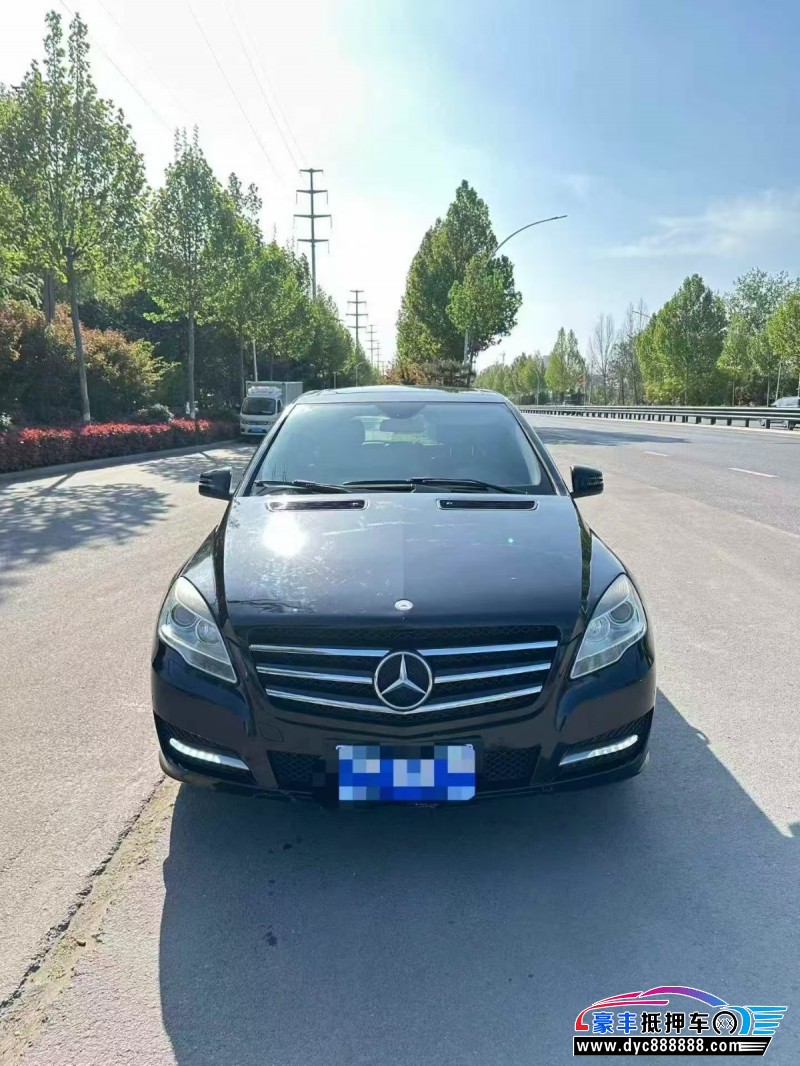 17年奔驰R轿车