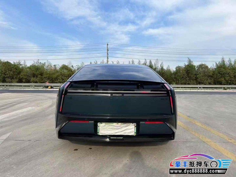 25年小鹏P7轿车抵押车出售