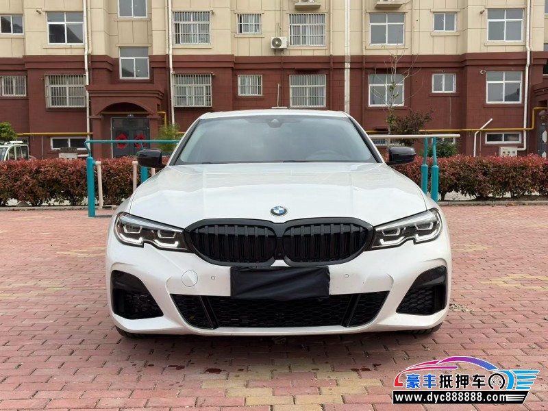 21年宝马3系轿车抵押车出售
