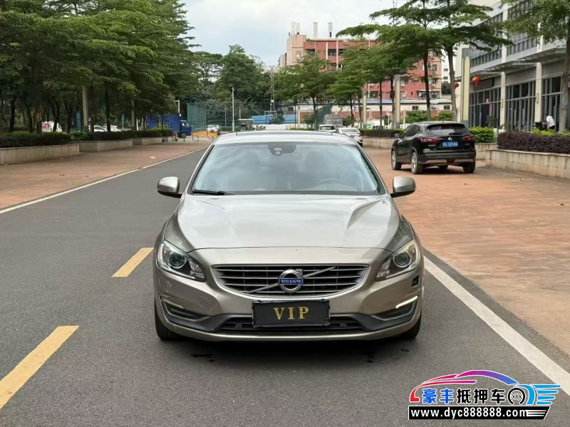 16年沃尔沃S60轿车抵押车出售