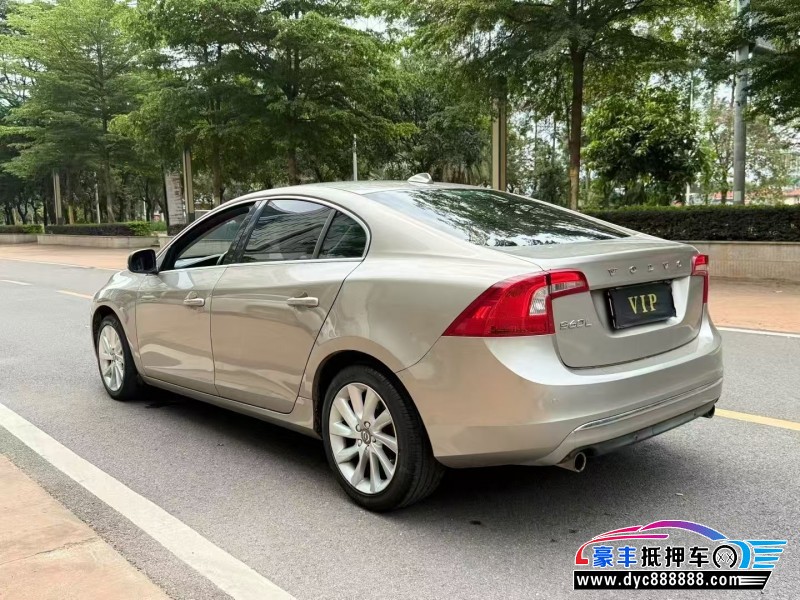 16年沃尔沃S60轿车抵押车出售