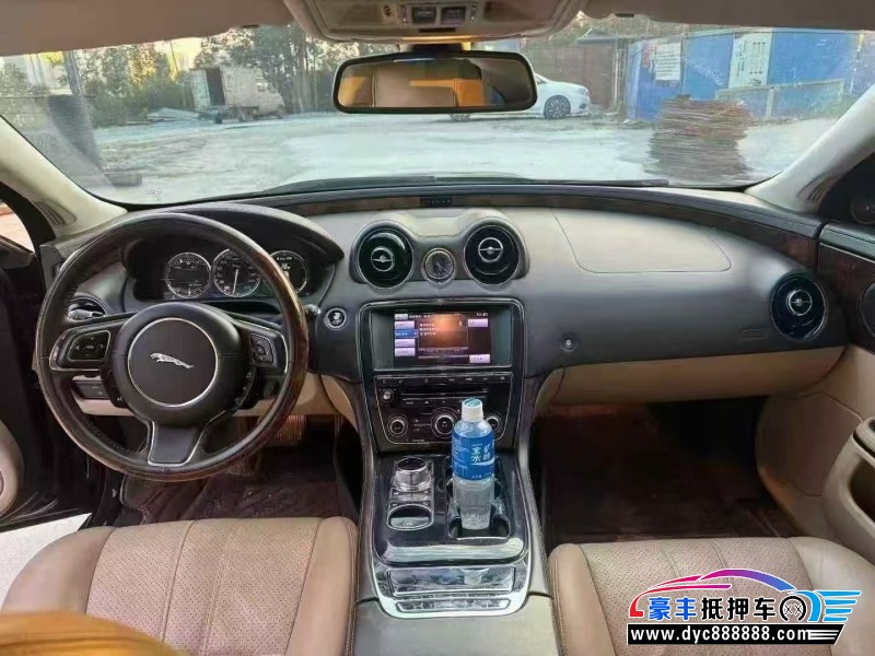 13年捷豹XJL轿车抵押车出售