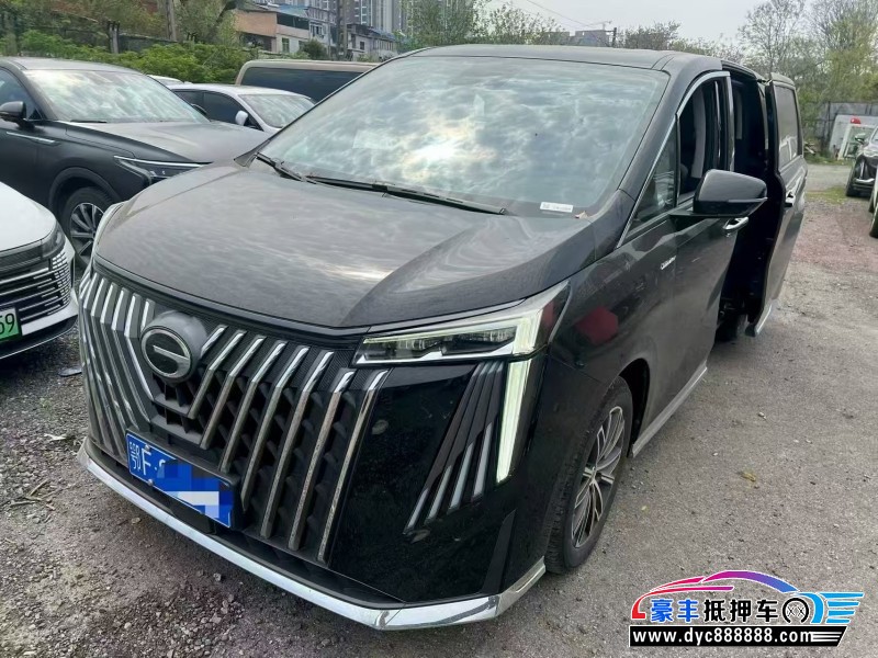 抵押车出售25年传祺M8轿车