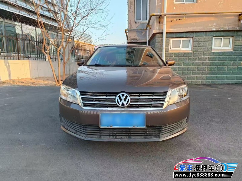 抵押车出售15年大众朗行轿车