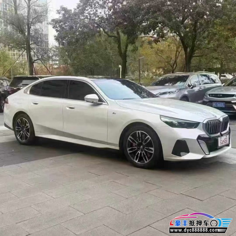 24年宝马5系轿车抵押车出售