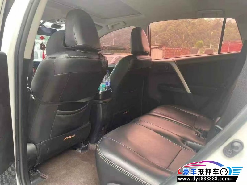 18年丰田RAV4SUV抵押车出售