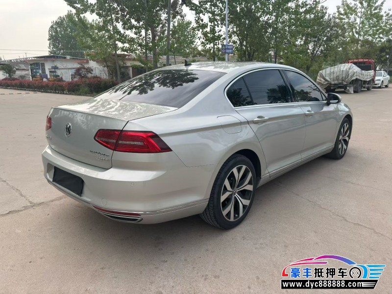 17年大众迈腾轿车抵押车出售