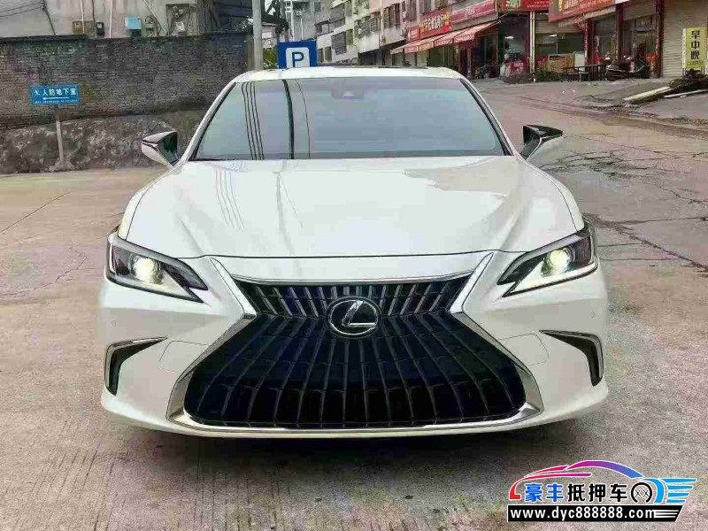 24年雷克萨斯ES轿车抵押车出售