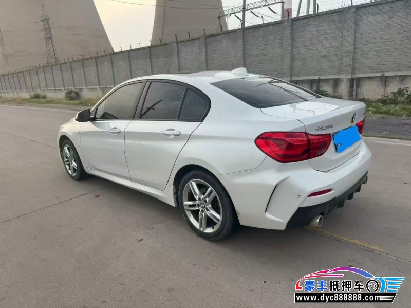 20年宝马1系轿车抵押车出售