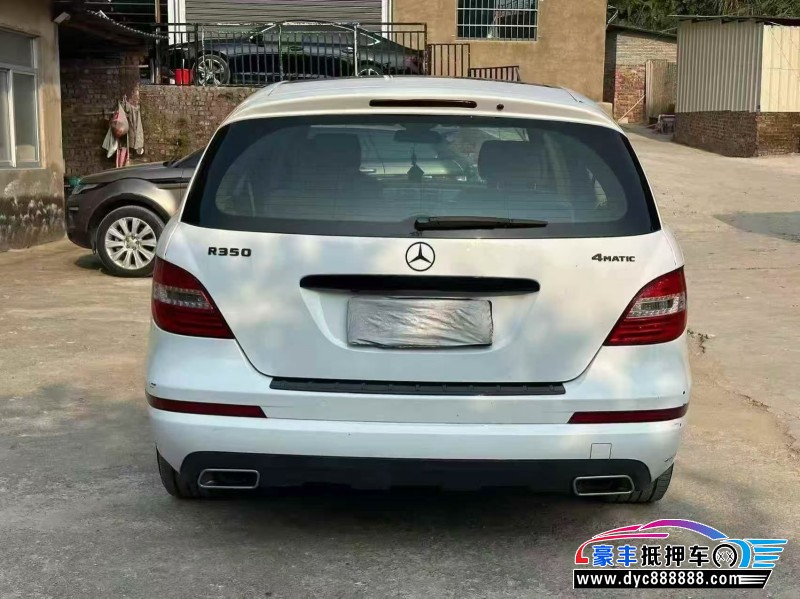 12年奔驰R轿车抵押车出售