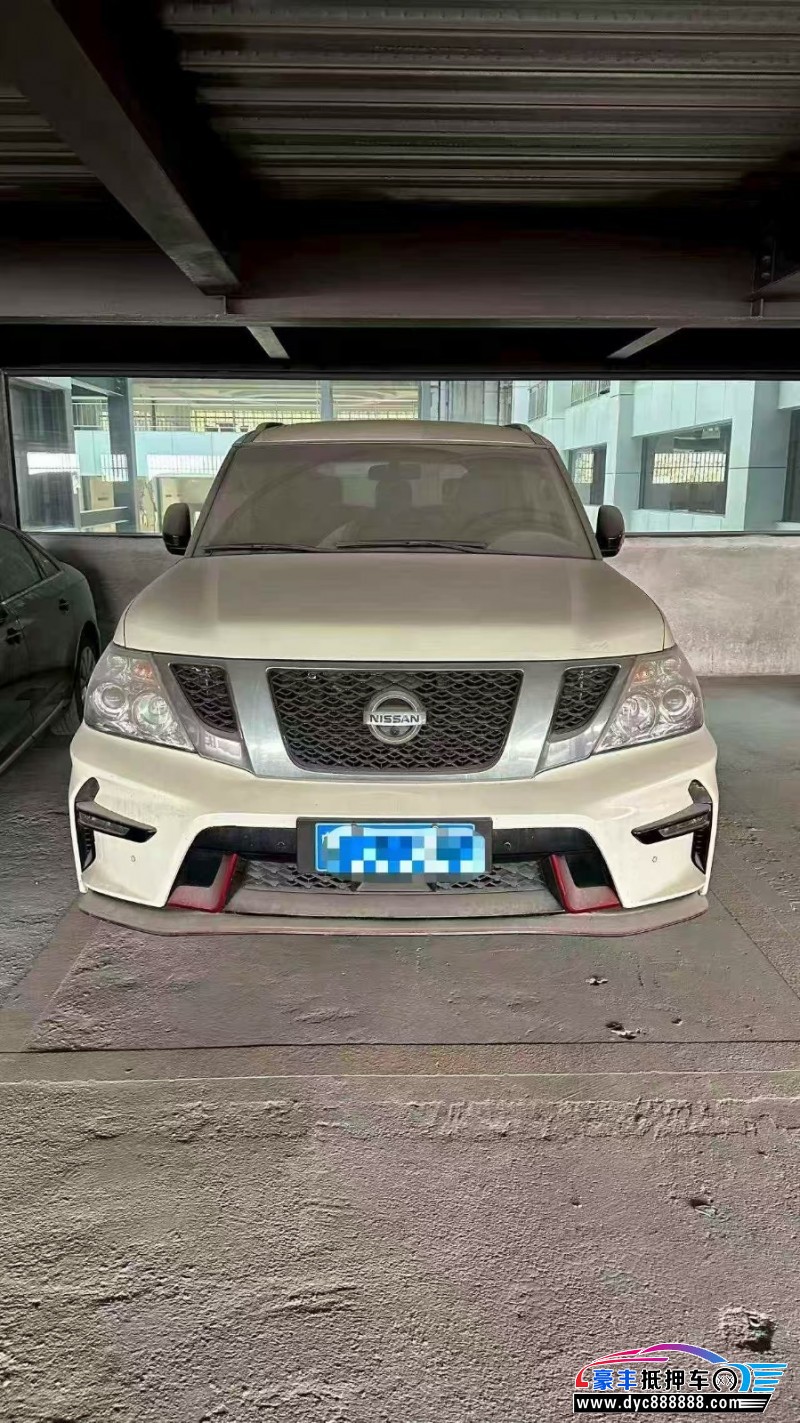 抵押车出售17年日产途乐轿车