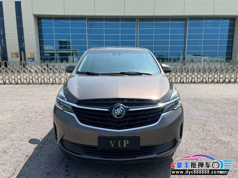 抵押车出售21年别克GL8轿车