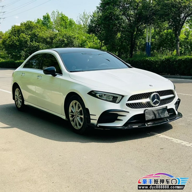 20年奔驰A轿车抵押车出售