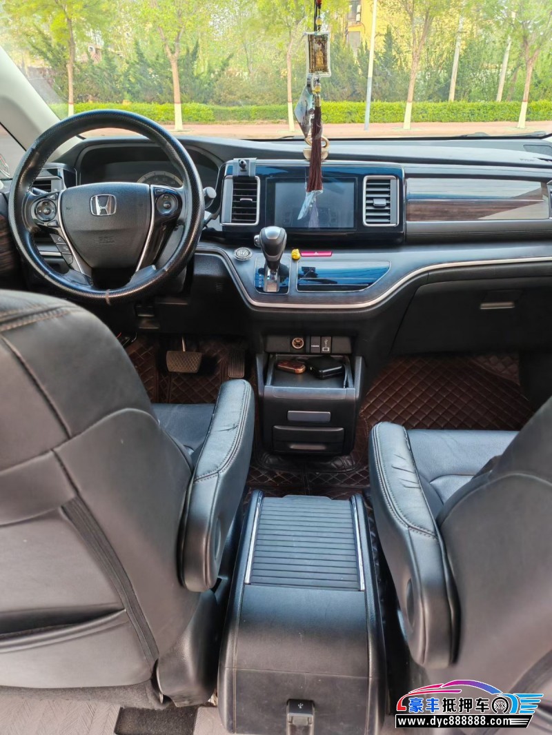 18年本田艾力绅MPV抵押车出售