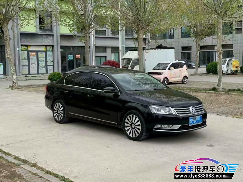 12年大众迈腾轿车抵押车出售