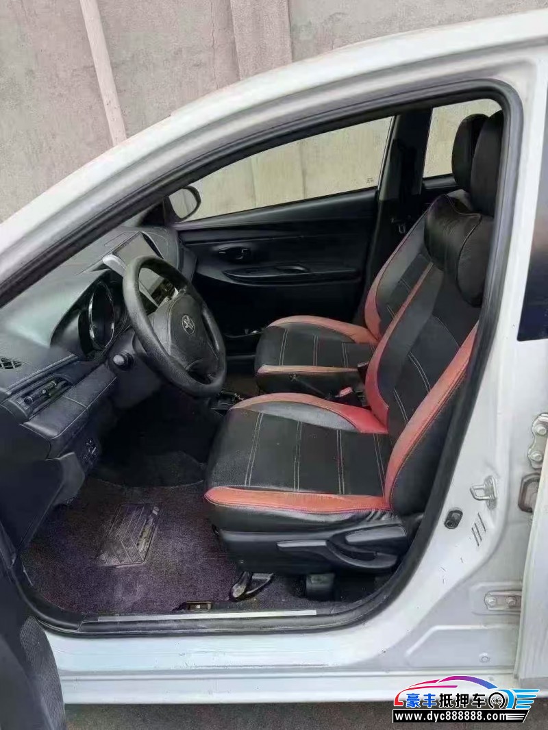 18年丰田YARiS L 致享轿车抵押车出售