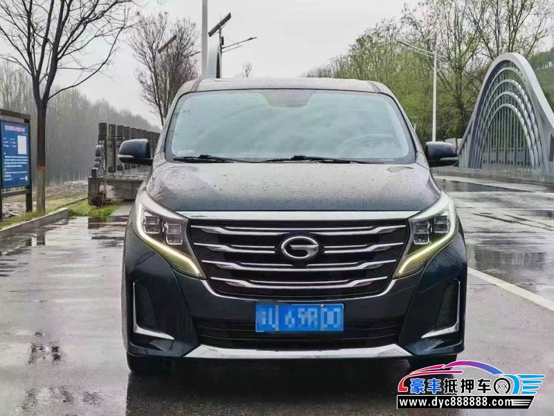 抵押车出售20年传祺GM8轿车