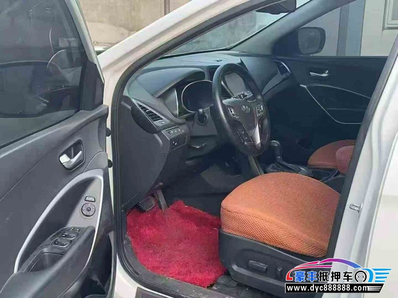 15年现代新胜达轿车抵押车出售