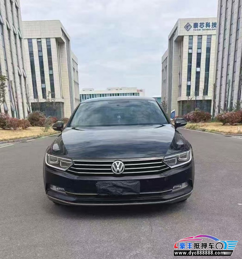 19年大众迈腾轿车抵押车出售