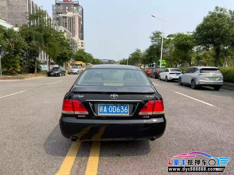 09年丰田皇冠轿车抵押车出售