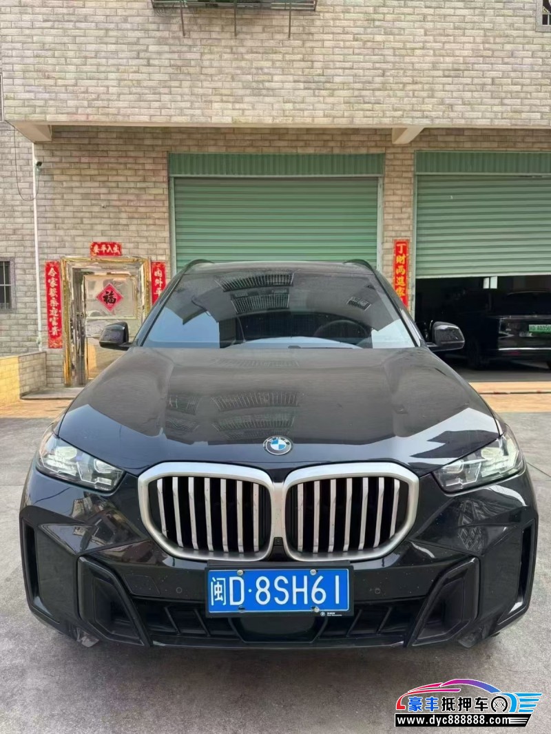 抵押车出售24年宝马X5轿车