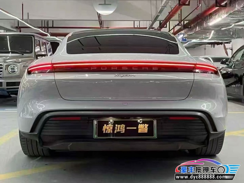 21年保时捷TaYcan轿车抵押车出售