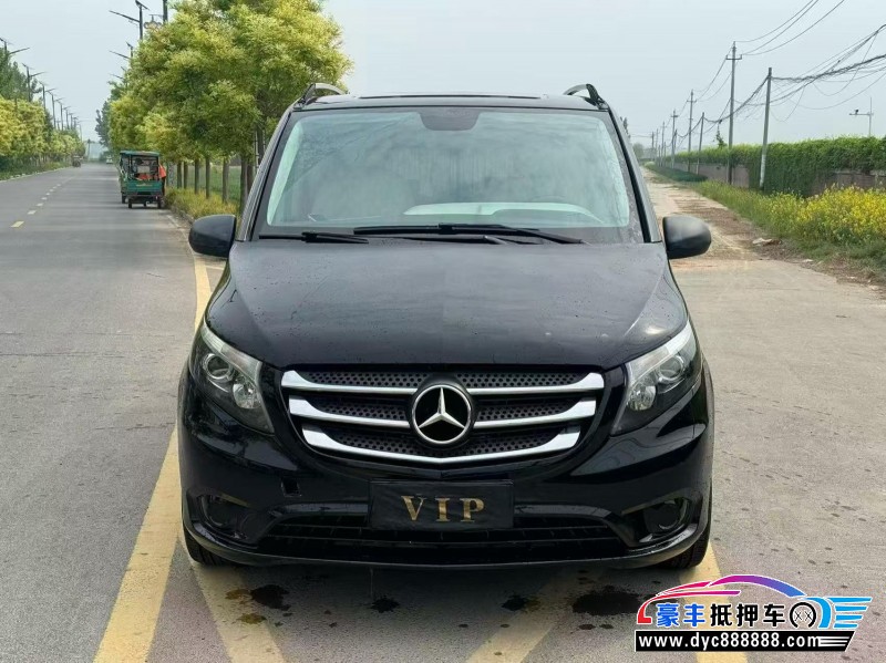 17年奔驰威霆MPV抵押车出售