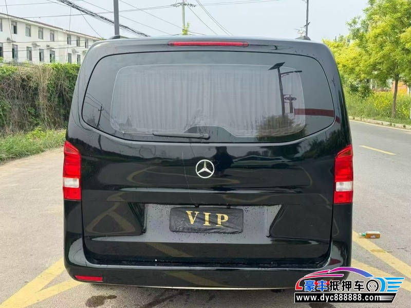 17年奔驰威霆MPV抵押车出售