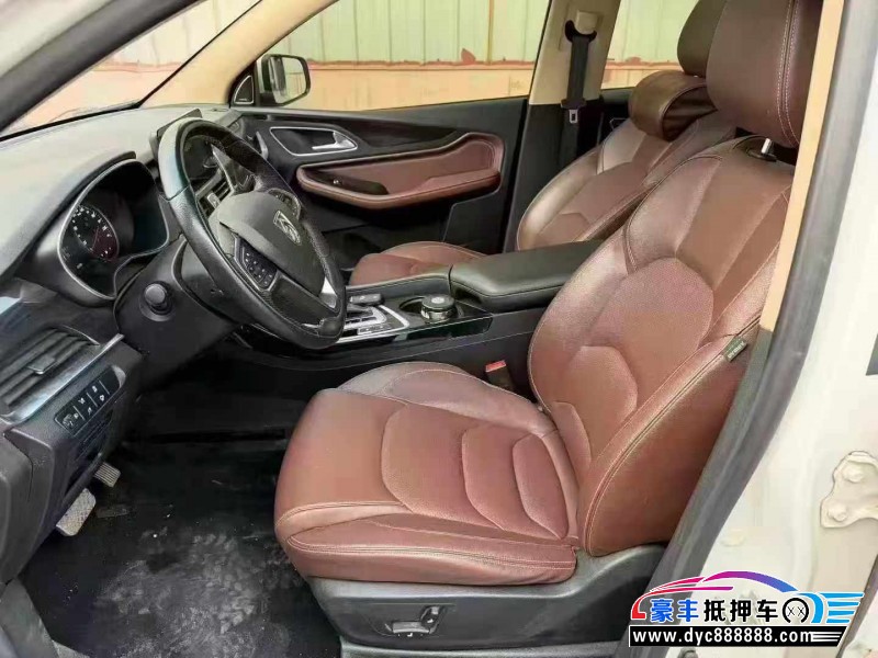 18年宝骏560轿车抵押车出售