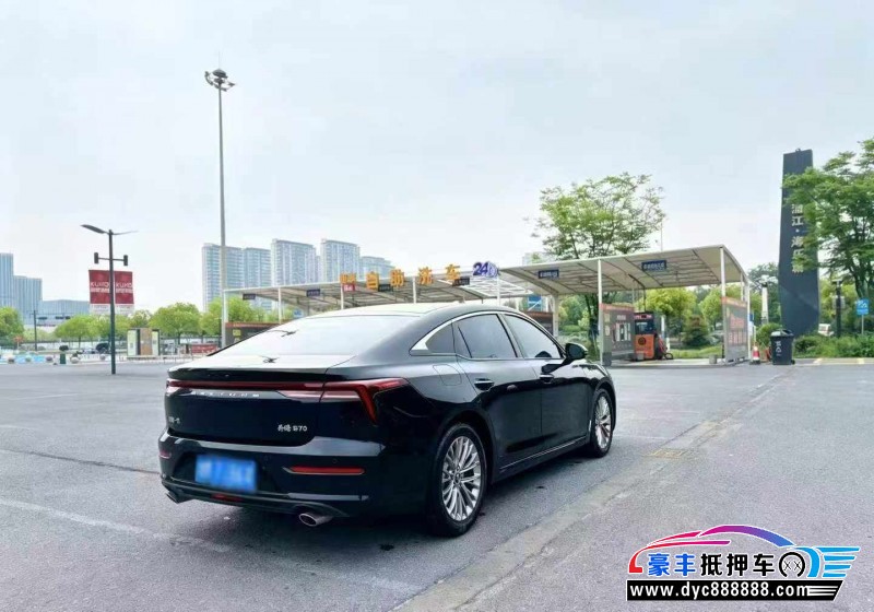 25年奔腾B70轿车抵押车出售
