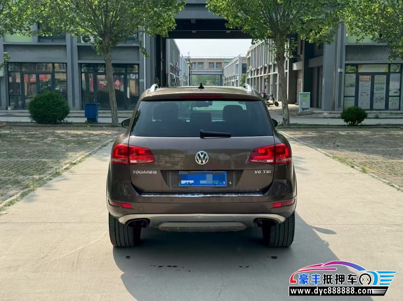 12年大众途锐轿车抵押车出售