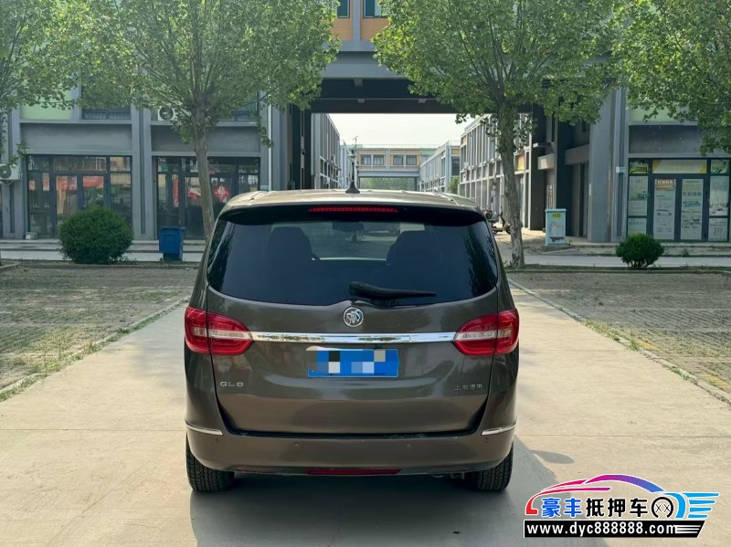 15年别克GL8轿车抵押车出售