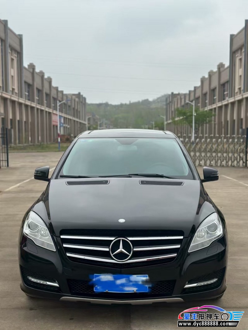 抵押车出售17年奔驰RSUV