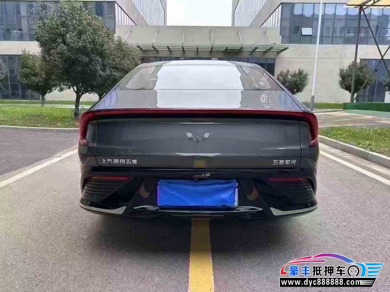 24年五菱星光轿车抵押车出售