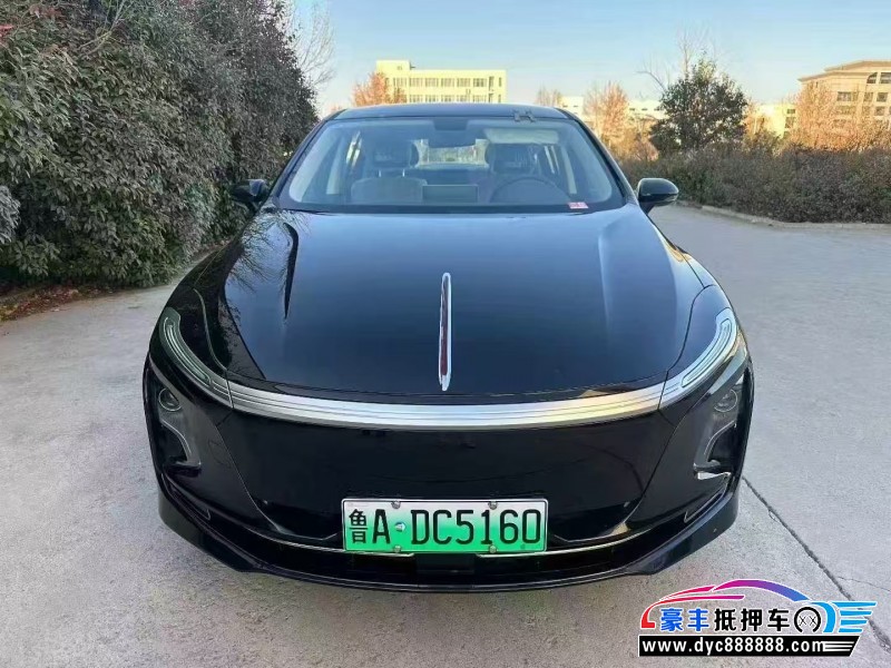 25年红旗EQM5轿车