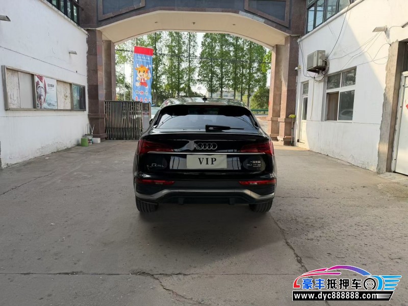 21年奥迪Q5轿车抵押车出售