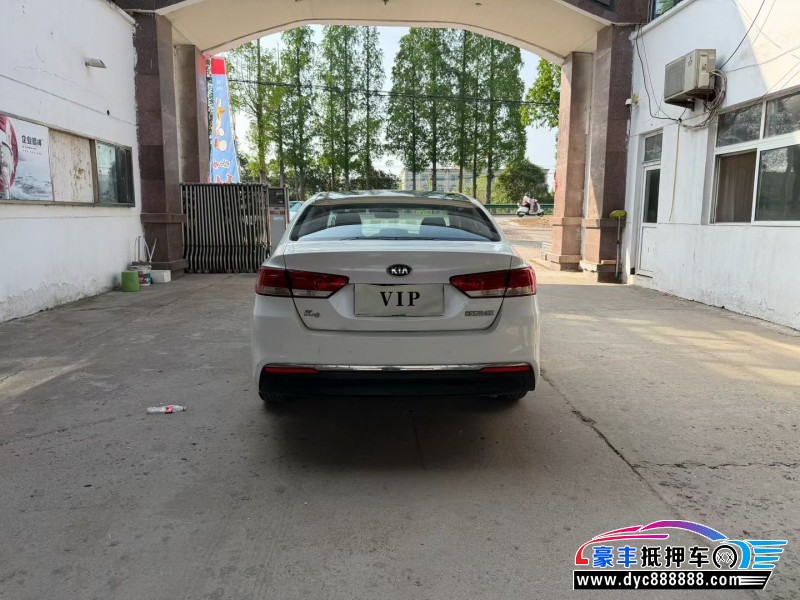 15年起亚K4轿车抵押车出售