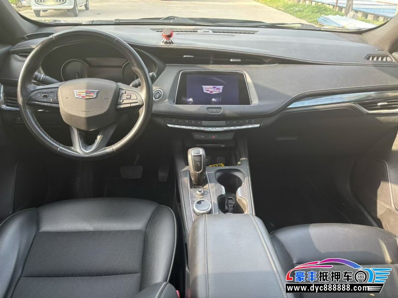 19年凯迪拉克XT4轿车抵押车出售