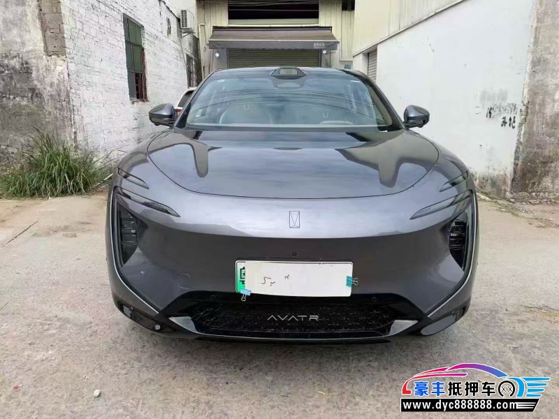 抵押车出售25年阿维塔07轿车