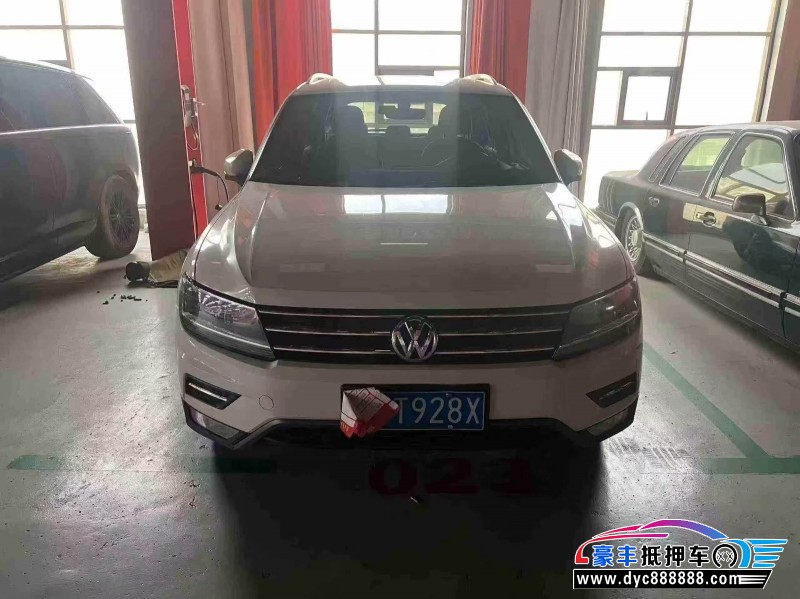 抵押车出售20年大众途观轿车