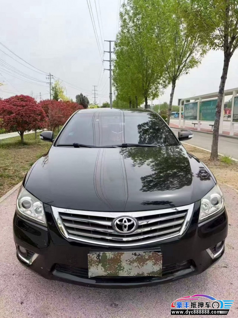 抵押车出售12年丰田凯美瑞轿车