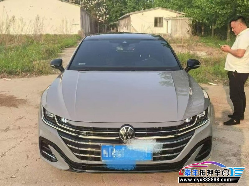 抵押车出售24年大众CC轿车