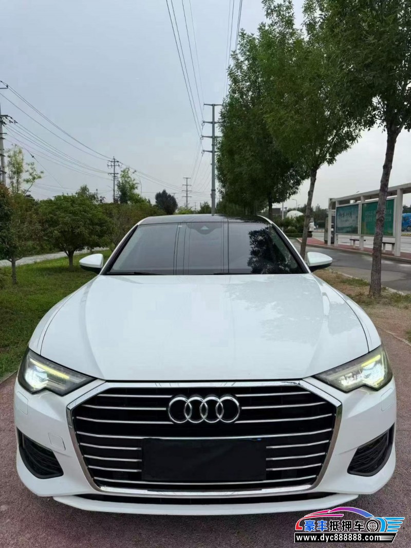 抵押车出售19年奥迪A6L轿车