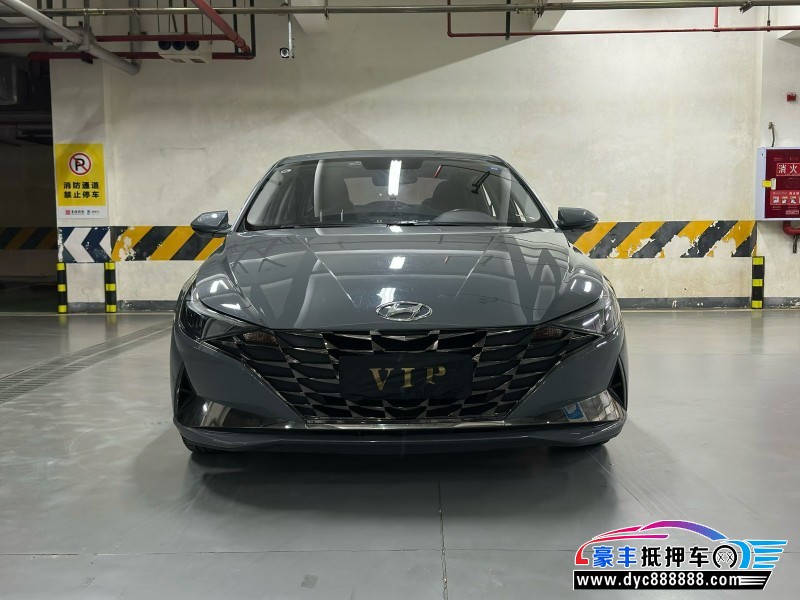 抵押车出售23年现代伊兰特轿车